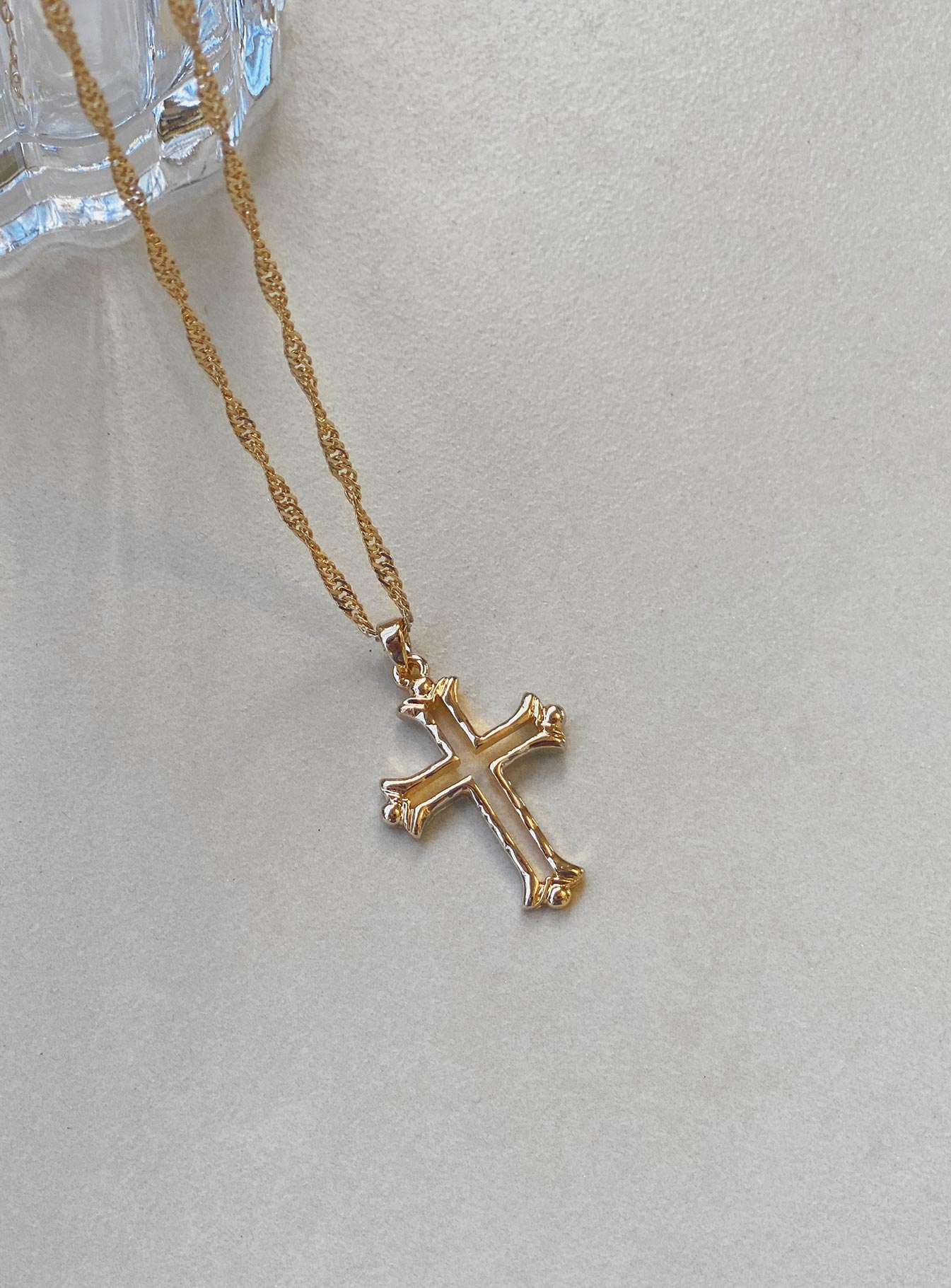 Necklace Gold toned  Cross pendant  Lobster clasp fastening 