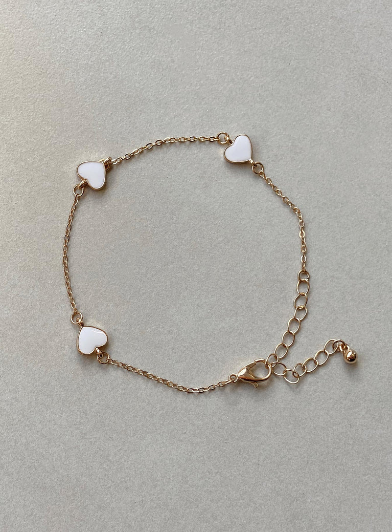 Bracelet Heart detail Gold-toned Lobster clasp fastening