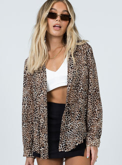 front view of model wearing Princess Polly Ziggy Shirt Leopard 