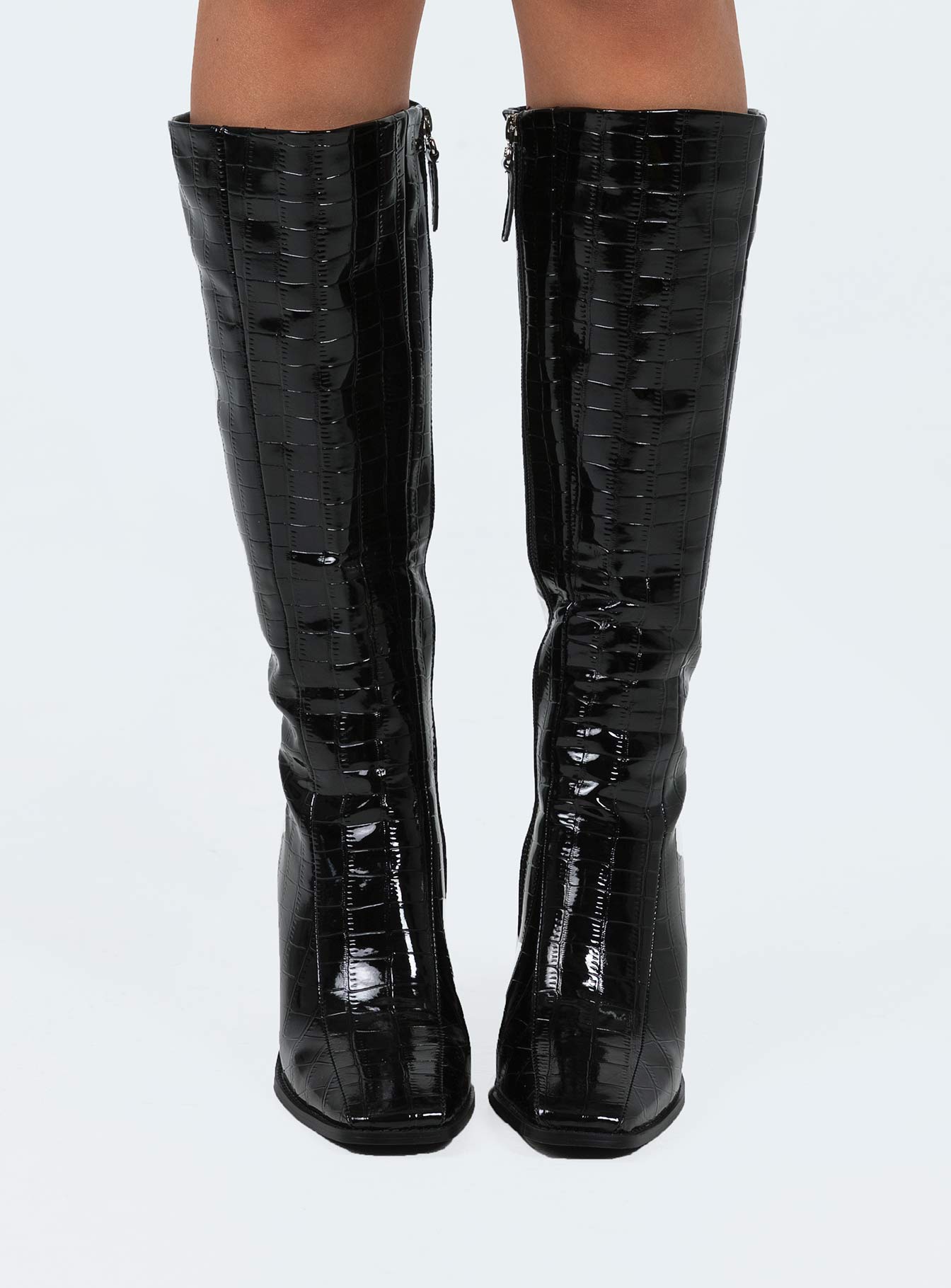 Knee high boots Faux leather material Croc print Squared toe Flared block heel Zip fastening at side