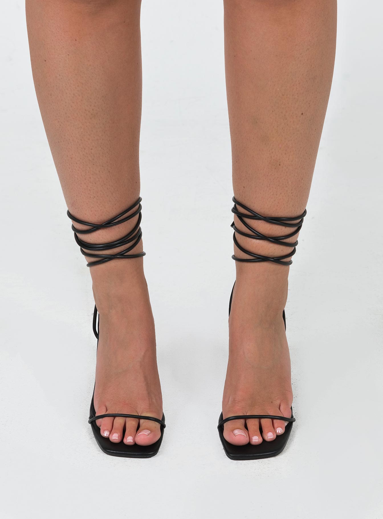 Heels Squared toe Single thin strap upper Ankle wrap fastening Shaved block heel