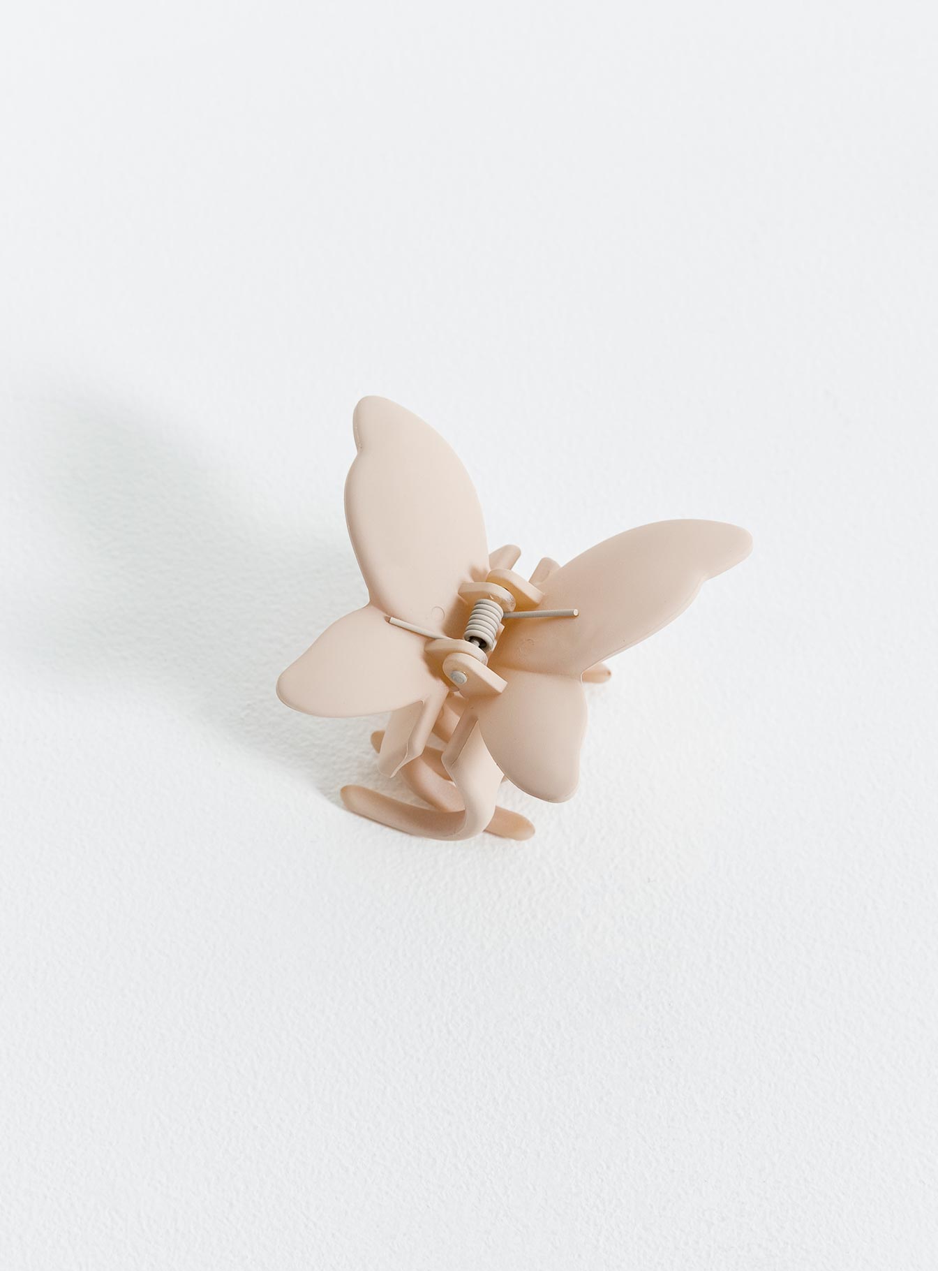 Hair clip Butterfly shape  Lightweight  Soft finish 