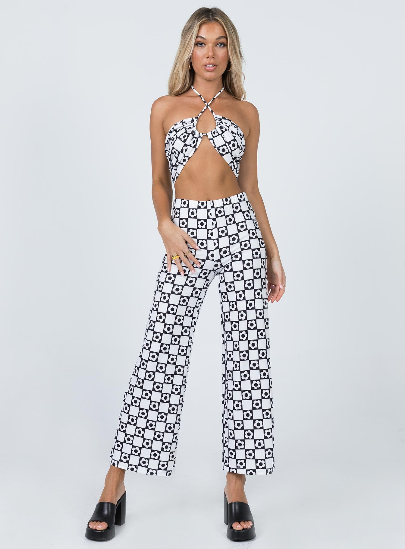 Latiana Set Black / White