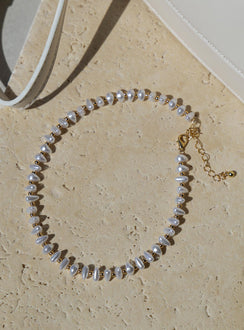 Sookie Pearl Necklace