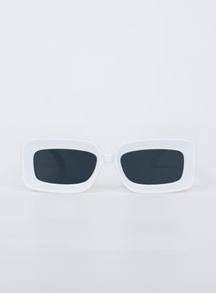 Sunglasses  70% PC  30% AC UV 400 Rectangle style  Black lenses  Moulded nose bridge 
