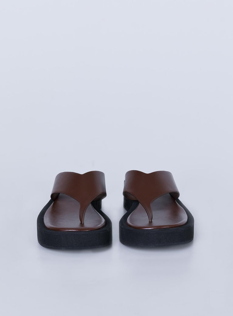 Remi Sandals Chocolate