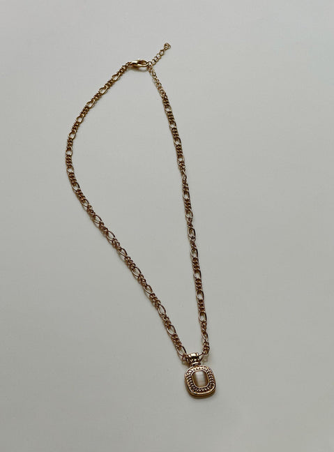 Necklace Gold toned  Lobster clasp fastening Pendant detail