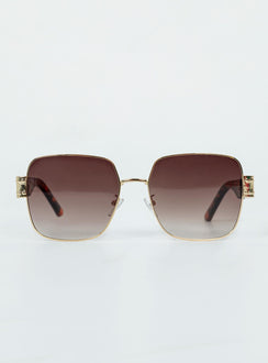 Oversized sunglasses Gold-toned metal frame  Tort arms  Ombre tinted lenses  Adjustable silicone nose pads 