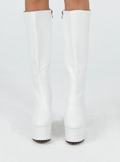 Platform boots Faux leather material Knee-high Zip fastening at side Block heel Rounded toe Treaded sole