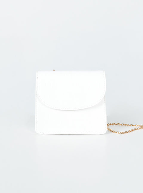 Crossbody bag  Princess Polly Exclusive 100% PU  Faux leather material  Croc print Gold-toned chain strap  Magnetic button fastening  Flat base