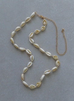 Belt  Princess Polly Exclusive  70% shell 20% cotton 10% steel Shell beads  Gold-toned hardware  Lobster clasp fastening 