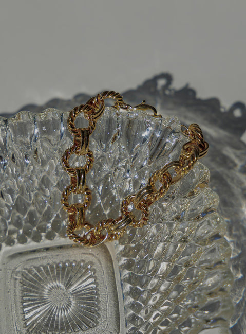 Bracelet  Princess Polly Exclusive 100% steel Chucky chain  Gold-toned  Lobster clasp fastening 