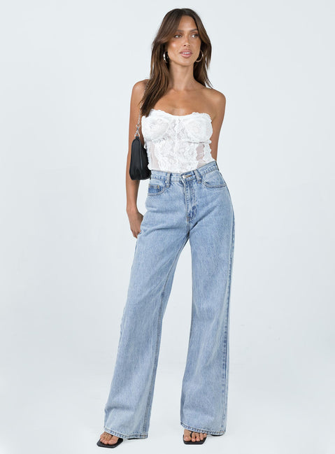 side view of model wearing Princess Polly Radu Strapless Bodysuit White Sleeveless Sweetheart 