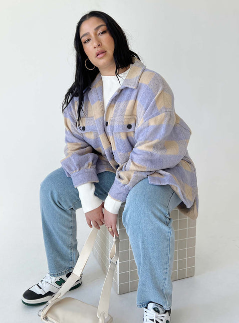 Oversized jacket Check print Button front fastening Classic collar Large chest pocket Scoop step hem Drop shoulder Unlined