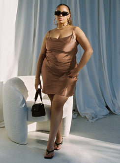 Front view of model wearing  front Princess Polly High Neck  Alfie Mini Dress Brown Curve