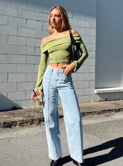 Front view of model wearing  front Princess Polly High Waisted  Booran Wide Leg Light Wash Denim Jean