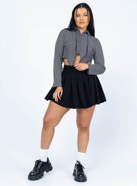 front view of model wearing Princess Polly Nina Long Sleeve Top Black 