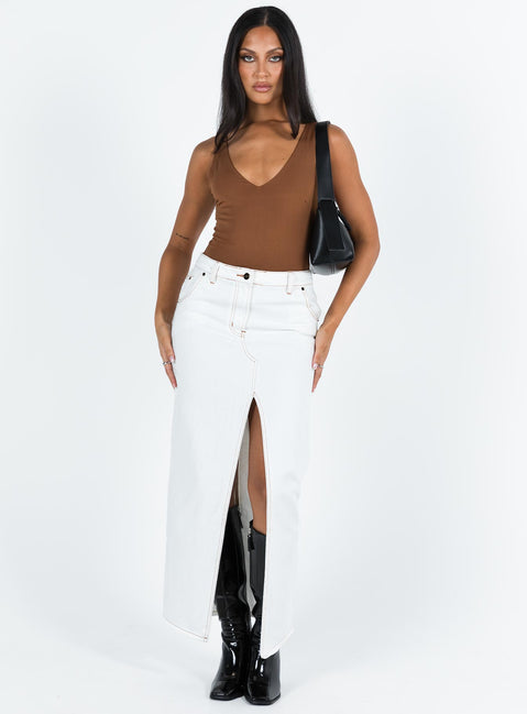 front view of model wearing Princess Polly Sosie Bodysuit Brown Sleeveless Plunger 