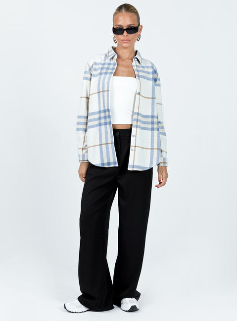 Shirt Classic collar Button front fastening Single button on cuffs Non-stretch