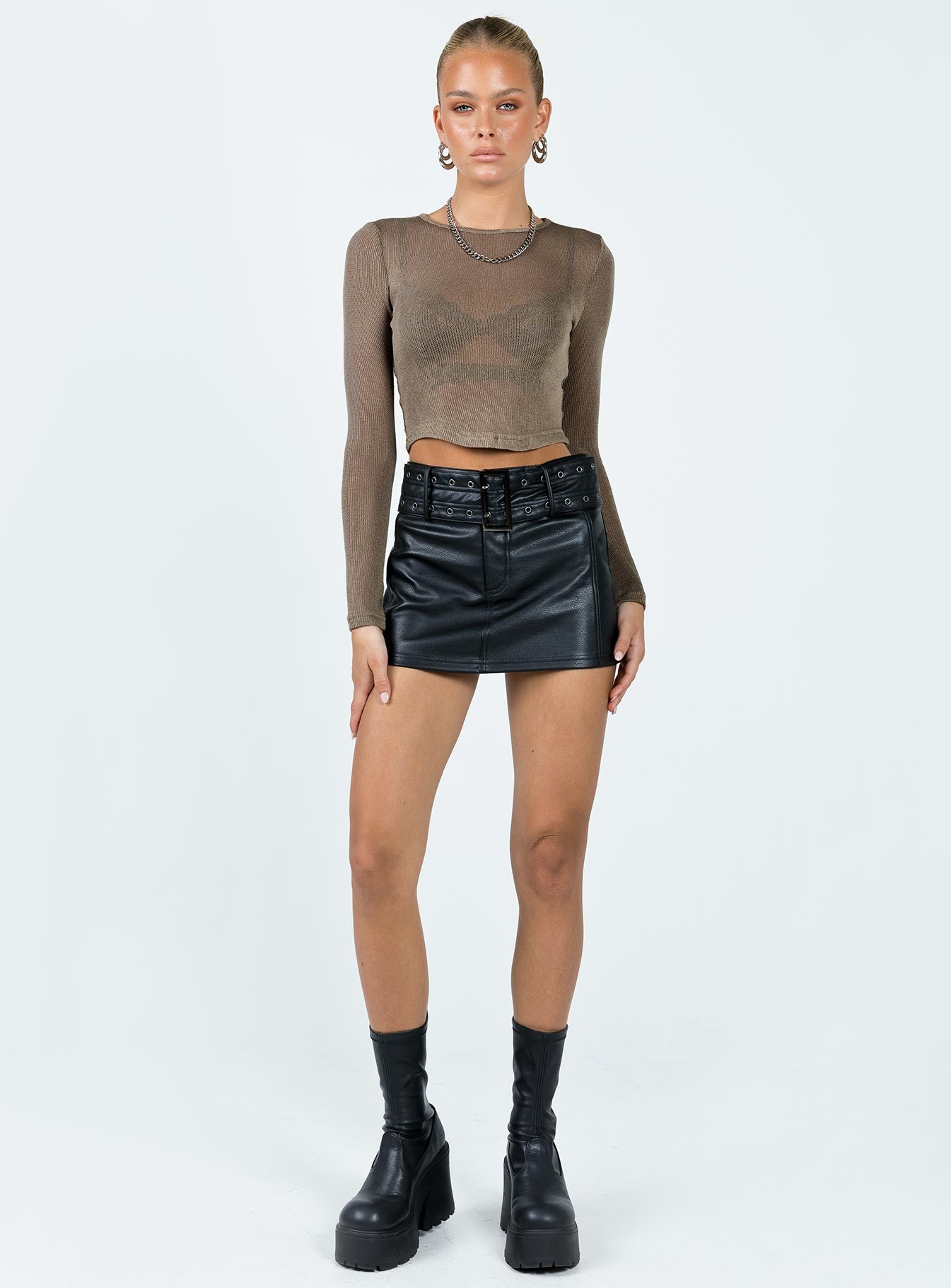 Faux leather mini shop skirt with belt