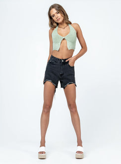 Denim shorts Zip & button front fastening  Belt looped waist  Classic five-pocket design  Frayed hem 
