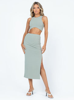 Green matching set Ribbed material Crop top Scooped hem High waisted skirt Elasticated waistband High side slit  Unlined