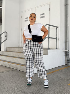 front view of model wearing Princess Polly Evant Tee White Curve 