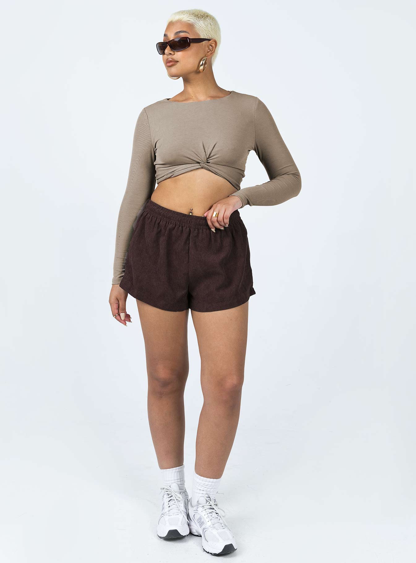 Shorts Corduroy material Elasticated waistband with drawstring Twin back pockets Relaxed fit