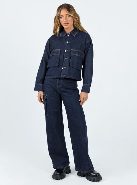 Denim jacket Dark wash denim Pointed collar Button fastening at front Silver-toned hardware Twin chest pockets Double button cuff