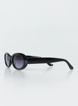 Sunglasses Rounded frame Tort frame Moulded nose bridge