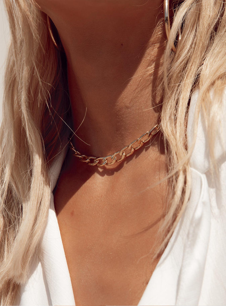 The Komadina Necklace