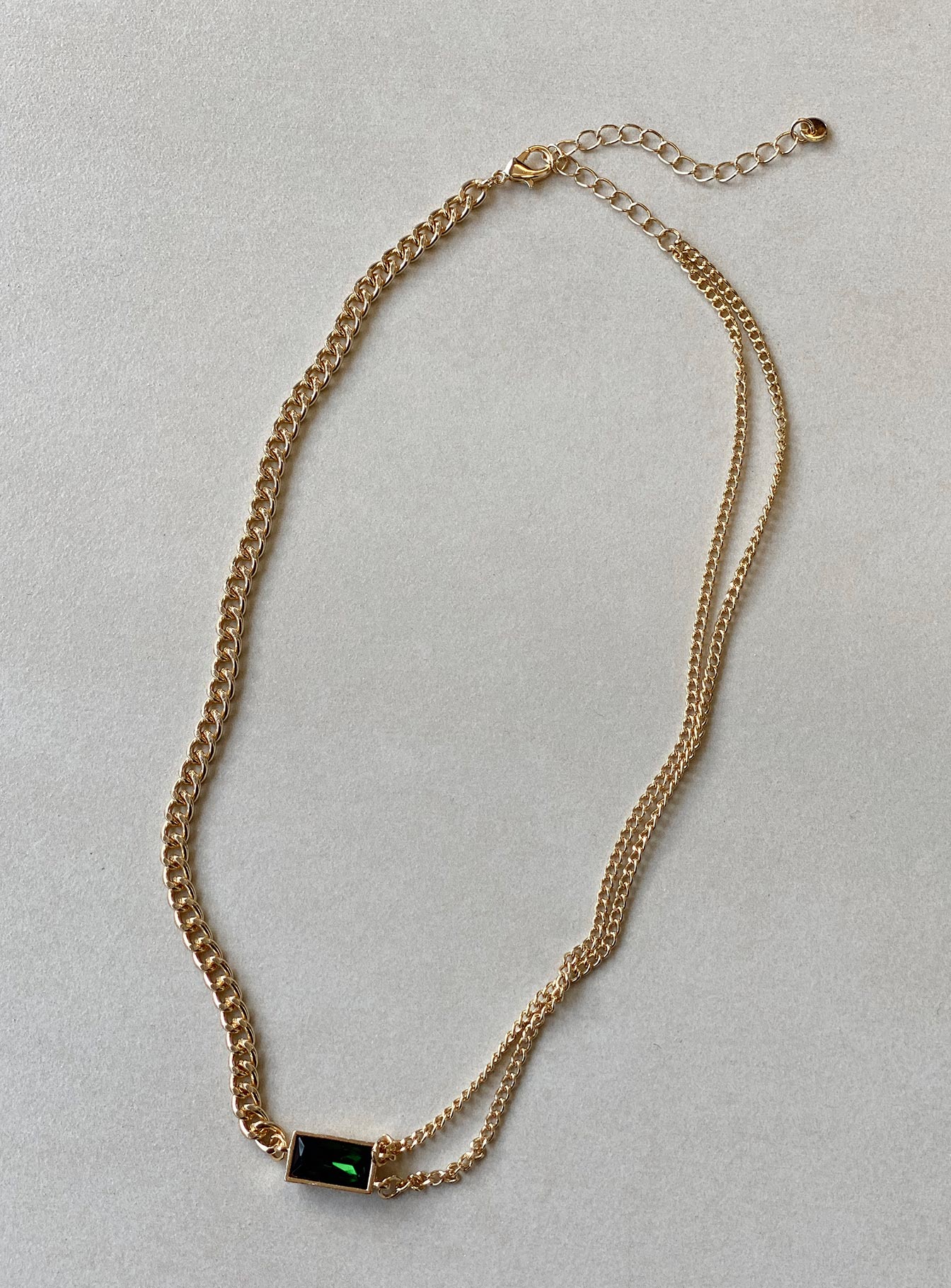 Necklace Gold-toned Gemstone detail Lobster clasp fastening