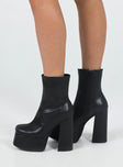 Garvie Platform Boots Black