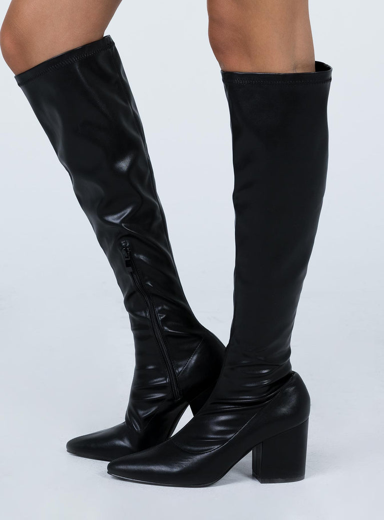 Olsen Boots Black