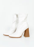 Izuka Ankle Boots White