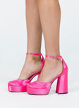 Heels Satin material  Closed toe  Buckle fastening at ankle  Platform base  Block heel 