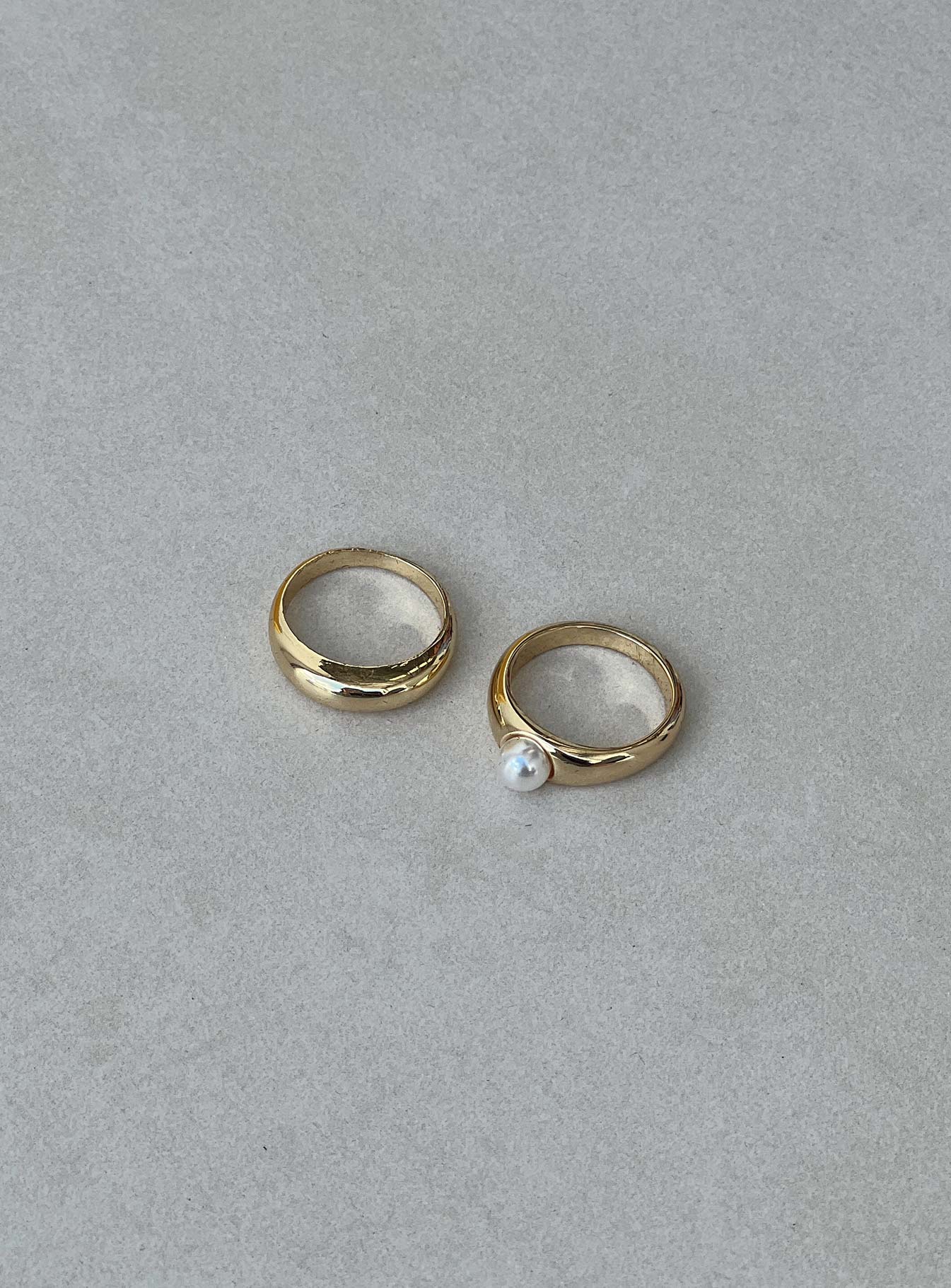 Ring pack 18K Gold Plated Pack of two Pearl detail Lightweight