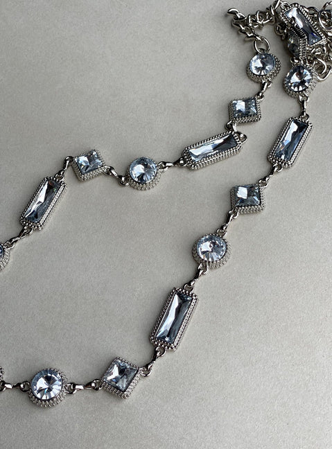 Chain belt Silver toned  Oversized rhinestones Lobster clasp fastening 