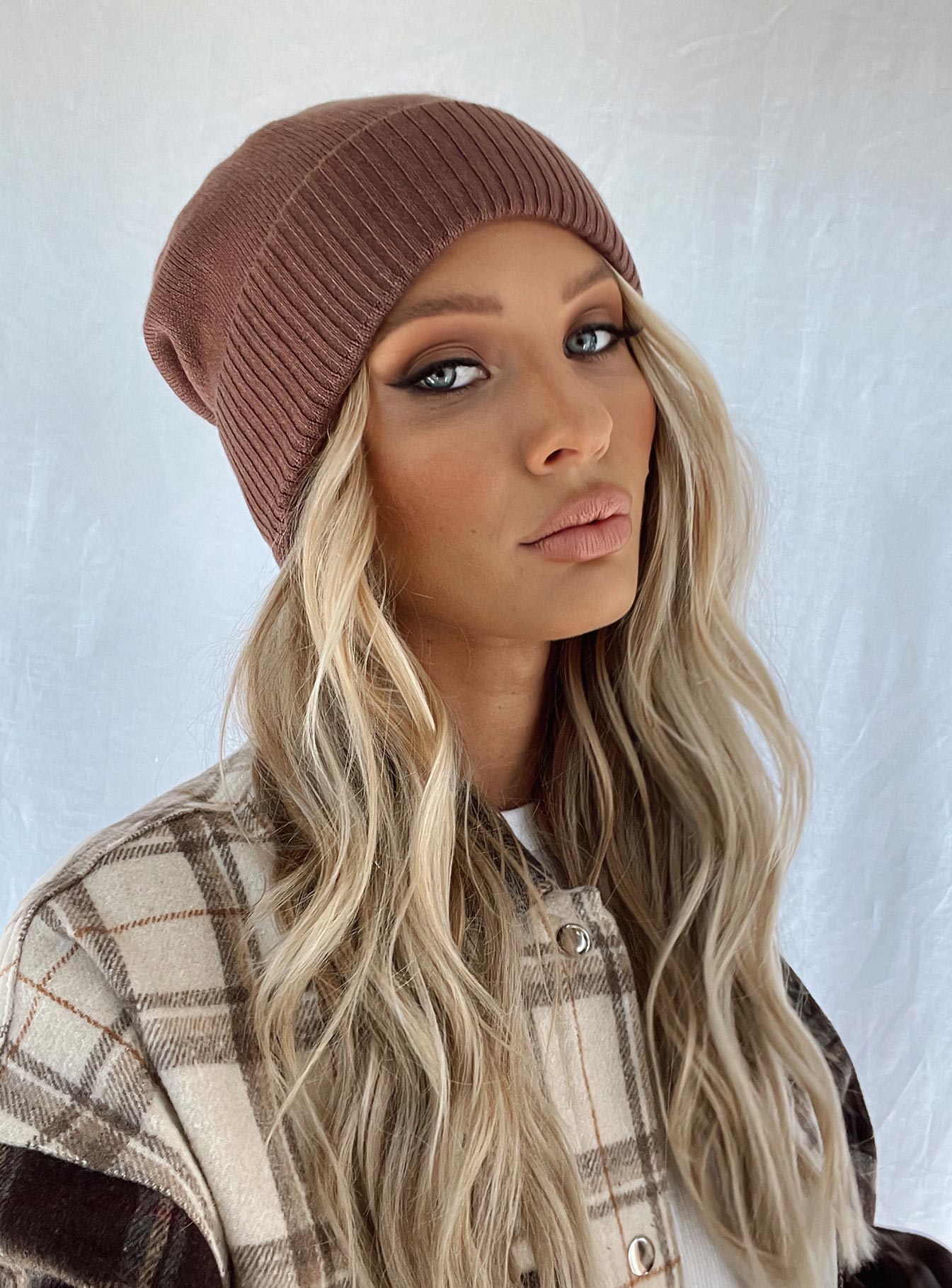 Leo Beanie Brown