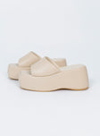 Upper & Lining: 100% water based PU Outsole: 100% rubber Single wide upper  Square toe  Platform base 
