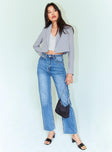 Front view of model wearing  front Princess Polly High Waisted  Daydream Jeans