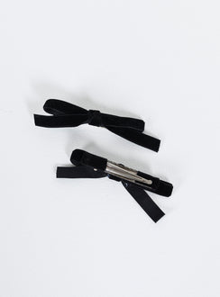 Hair clips Velvet material  Clip fastening 