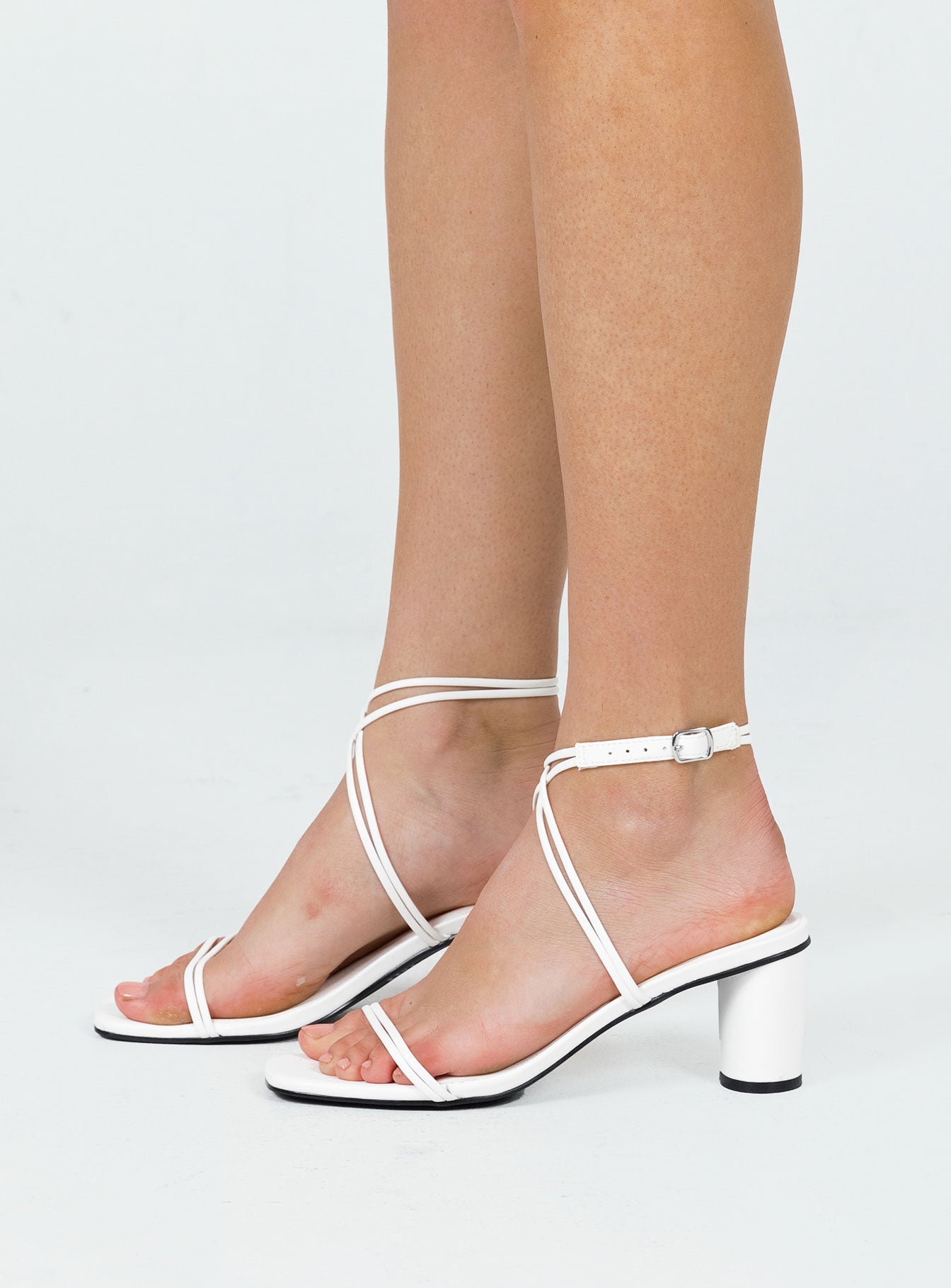 Therapy Stunna Heels White
