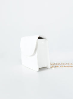 Crossbody bag  Princess Polly Exclusive 100% PU  Faux leather material  Croc print Gold-toned chain strap  Magnetic button fastening  Flat base