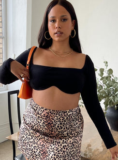 front view of model wearing Princess Polly Becca Long Sleeve Crop Top Curve 