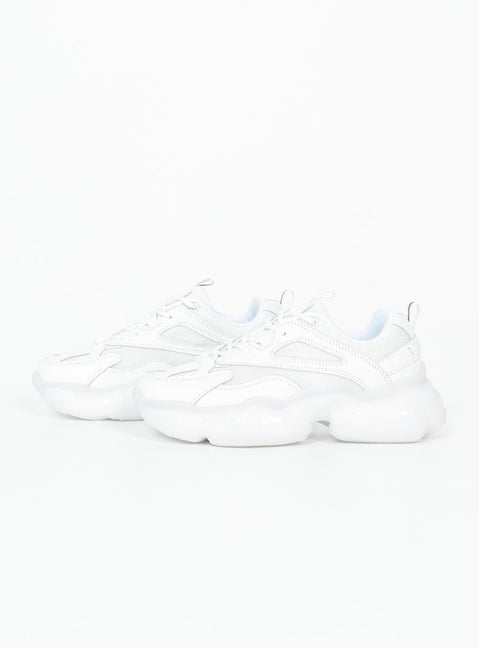 Sneakers Faux leather & mesh material  Chunky design  Rounded toe Lace-up fastening Pull tab at back Platform base Padded upper