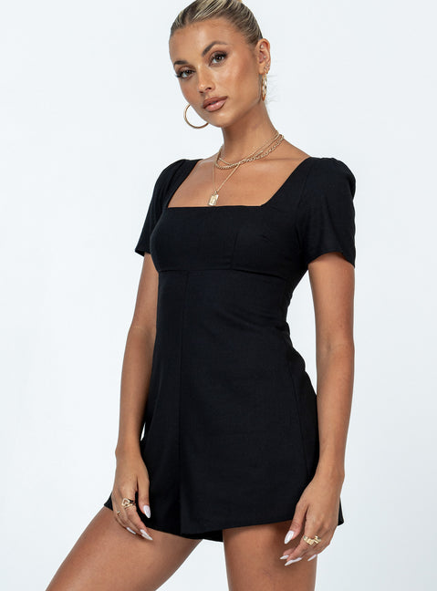 Romper Inner silicone strip at shoulders  Square neckline  Invisible zip fastening at back  Non-stretch