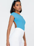 side view of model wearing Princess Polly Shila Bodysuit Blue Short Sleeves Boat Neck 