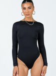 front view of model wearing Princess Polly Lavers Long Sleeve Bodysuit Black Full Sleeves Crew Neck 