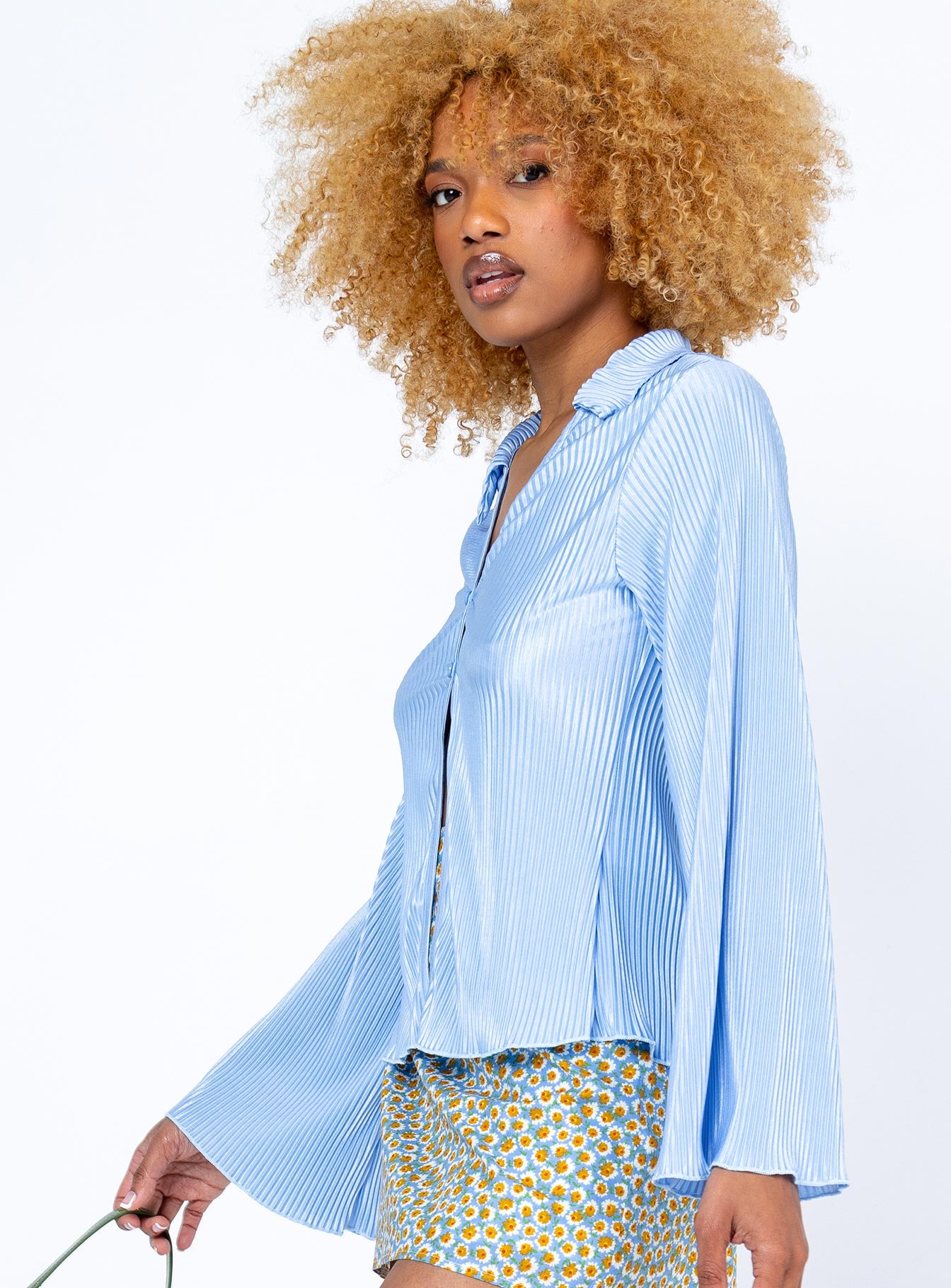 side view of model wearing Princess Polly Reyes Shirt Blue 